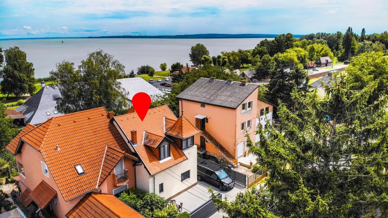 Kiss-Henezi Guest House Keszthely Ngoại thất bức ảnh