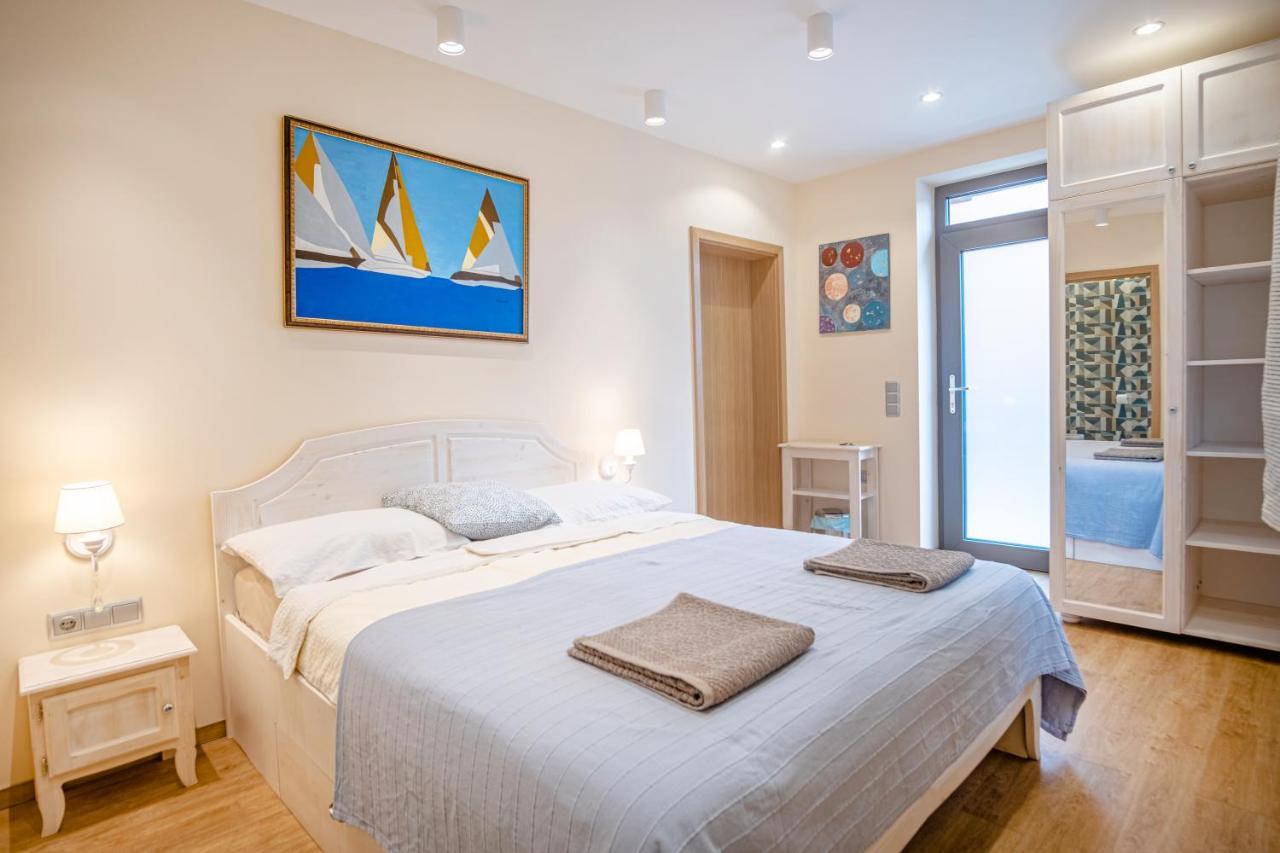 Kiss-Henezi Guest House Keszthely Ngoại thất bức ảnh