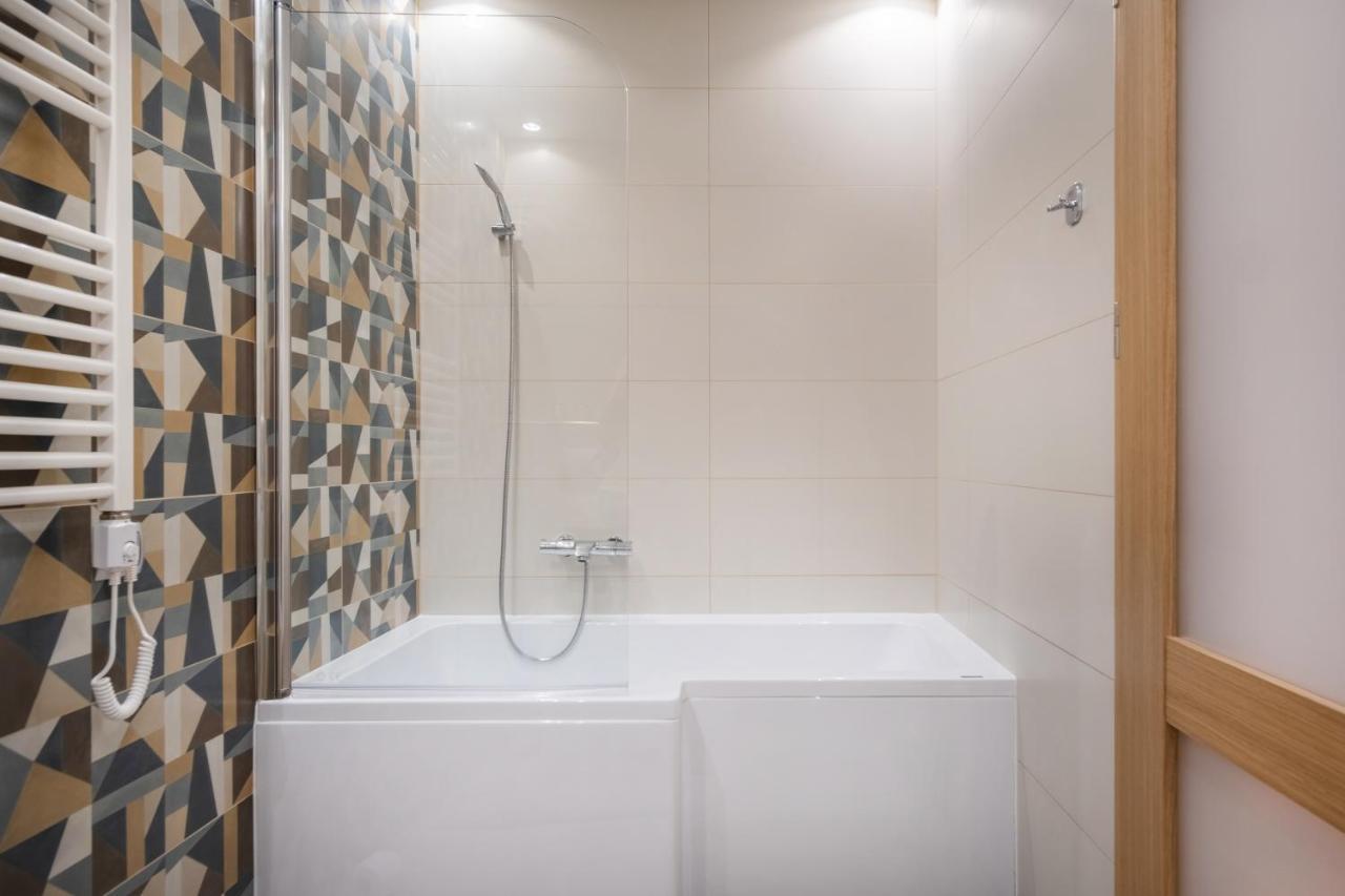 Kiss-Henezi Guest House Keszthely Ngoại thất bức ảnh