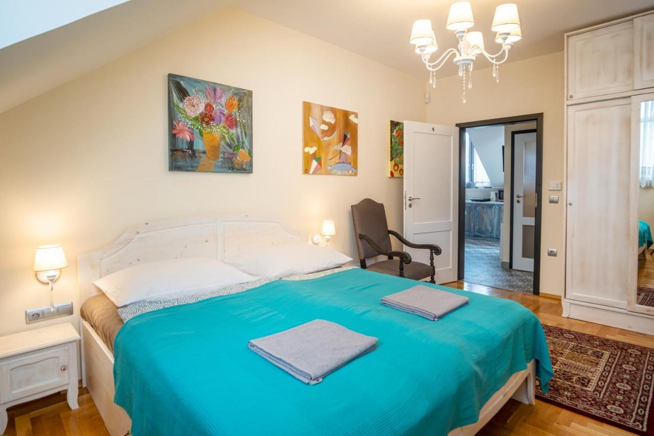 Kiss-Henezi Guest House Keszthely Ngoại thất bức ảnh