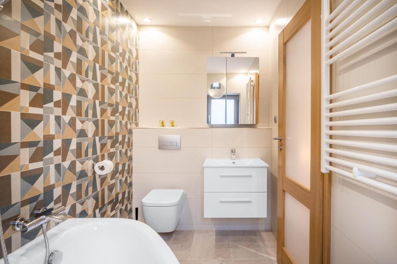 Kiss-Henezi Guest House Keszthely Ngoại thất bức ảnh